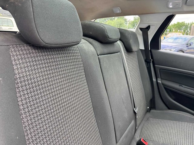 Peugeot 308 sw 1.2 puret.blue l. ex *td-547-f - afbeelding 7 van  31