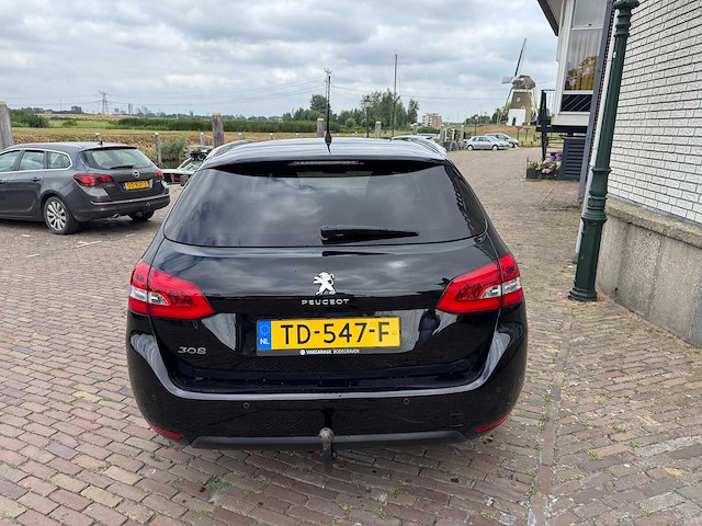 Peugeot 308 sw 1.2 puret.blue l. ex *td-547-f - afbeelding 27 van  31