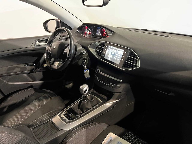 Peugeot 308 sw 1.2 puret.blue l. pr, gf-579-h - afbeelding 17 van  17