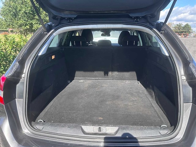 Peugeot 308 sw 1.2 puret.blue l. pr tv-616-j 2017 - afbeelding 9 van  12