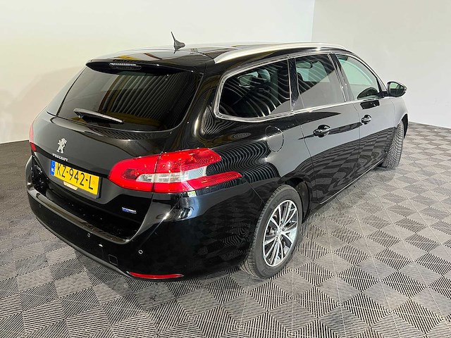 Peugeot 308 sw 1.2 puret.blue l. premium, kz-942-l - afbeelding 2 van  16