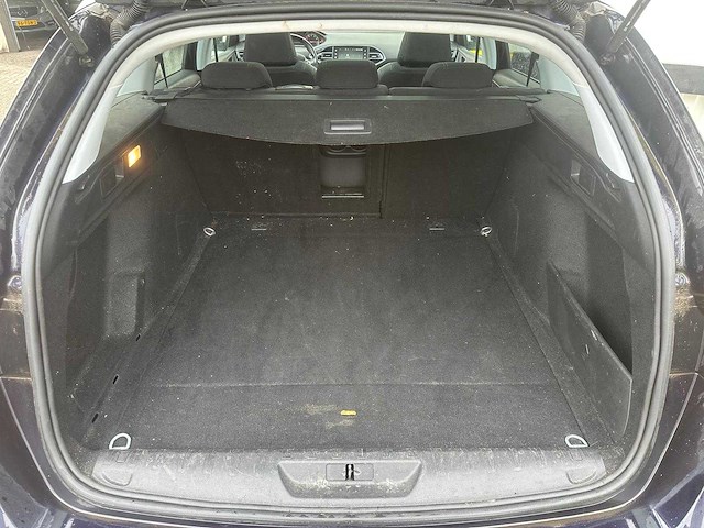 Peugeot 308 sw 1.2 puretech allure * rk-608-z - afbeelding 9 van  18