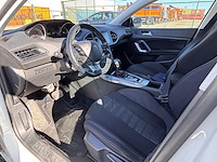 Peugeot 308 sw 1.2 puretech allure stt 130 at, 2017 - afbeelding 3 van  31