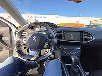 Peugeot 308 sw 1.2 puretech allure stt 130 at, 2017 - afbeelding 5 van  31