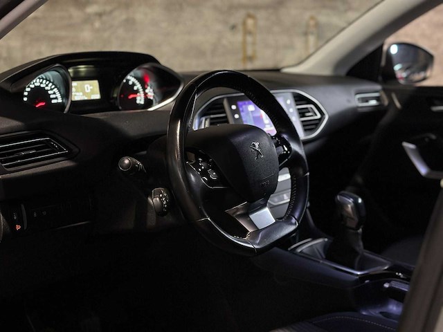 Peugeot 308 sw 1.2 puretech blue lease executive 110pk 2016 (origineel-nl), jt-458-p - afbeelding 8 van  38