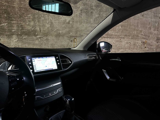 Peugeot 308 sw 1.2 puretech blue lease executive 110pk 2016 (origineel-nl), jt-458-p - afbeelding 10 van  38