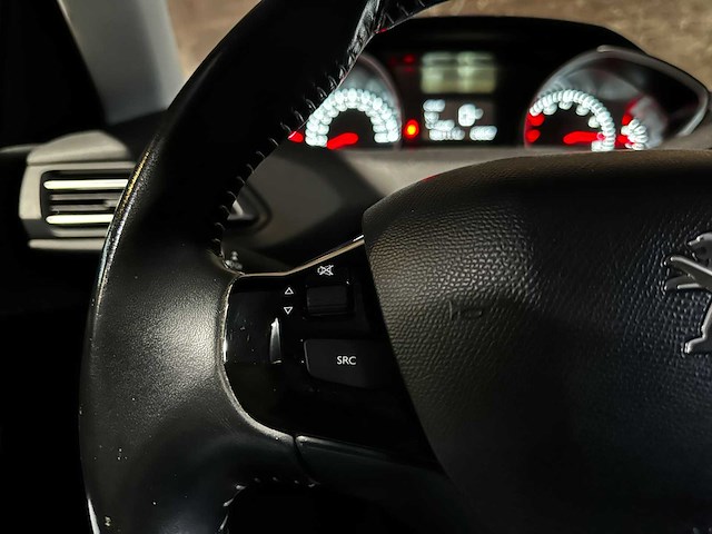 Peugeot 308 sw 1.2 puretech blue lease executive 110pk 2016 (origineel-nl), jt-458-p - afbeelding 13 van  38