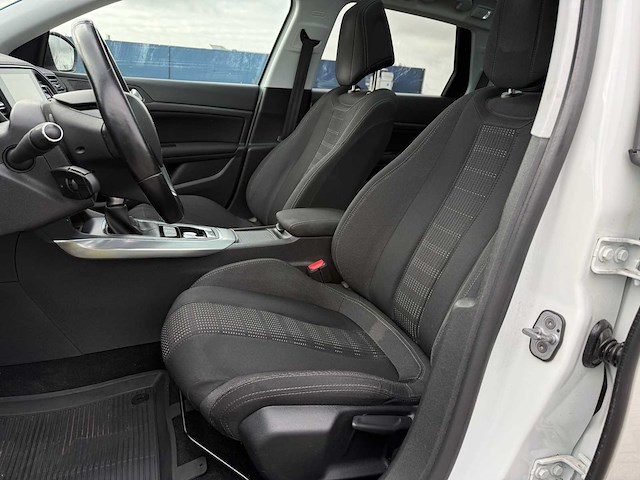 Peugeot 308 sw 1.2 puretech blue lease premium,* pj-537-v - afbeelding 17 van  17