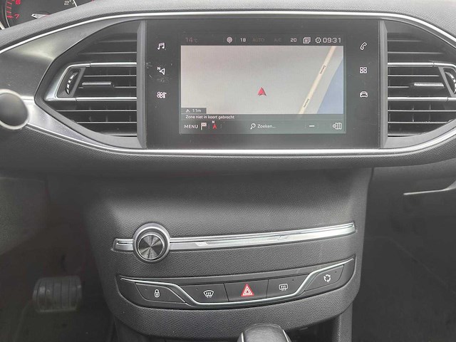 Peugeot 308 sw 1.2 puretech blue lease premium; sg-220-d - afbeelding 2 van  16