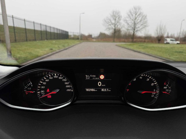 Peugeot 308 sw 1.2 puretech blue lease premium; zj-259-s - afbeelding 6 van  13