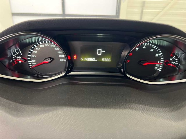 Peugeot 308 sw 1.2 puretech style; kb-735-h - afbeelding 4 van  16