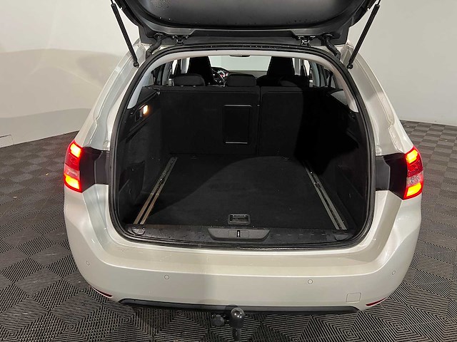 Peugeot 308 sw 1.2 puretech style, px-158-x - afbeelding 9 van  14