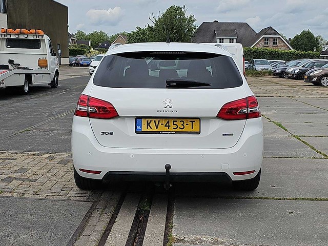 Peugeot 308 sw 1.2 turbo blue lease executive 2016 | kv-453-t* - afbeelding 9 van  32