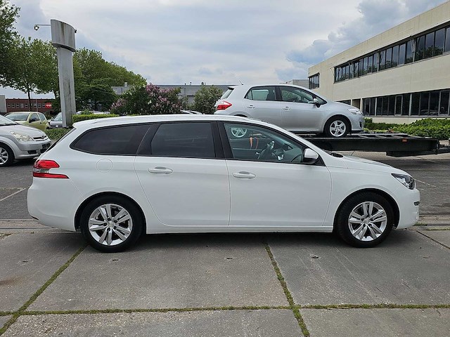 Peugeot 308 sw 1.2 turbo blue lease executive 2016 | kv-453-t* - afbeelding 11 van  32