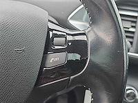 Peugeot 308 sw 1.2 turbo blue lease executive 2016 | kv-453-t* - afbeelding 17 van  32