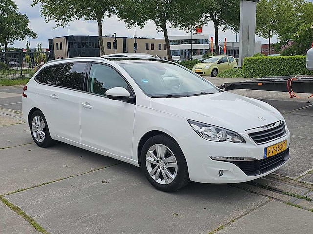 Peugeot 308 sw 1.2 turbo blue lease executive 2016 | kv-453-t* - afbeelding 28 van  32
