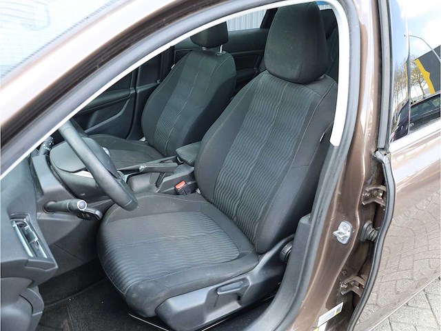 Peugeot 308 sw 1.6 blue lease executive 2014, 1-xfb-10 - afbeelding 4 van  27