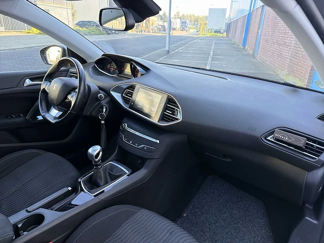 Peugeot 308 sw 1.6 bluehdi blue lease limited | 5-zfj-69 - afbeelding 11 van  31