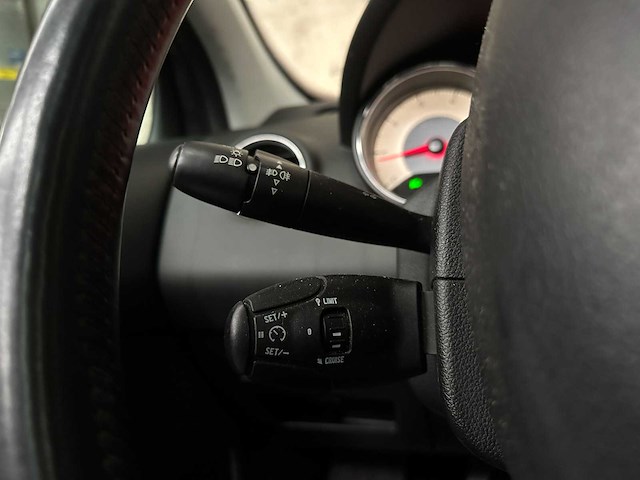 Peugeot 308 sw 1.6 thp allure 7p 154pk 2013, 7-kbd-01 - afbeelding 16 van  43