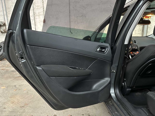 Peugeot 308 sw 1.6 thp allure 7p 154pk 2013, 7-kbd-01 - afbeelding 11 van  22