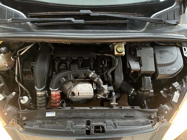 Peugeot 308 sw 1.6 thp allure 7p 154pk 2013, 7-kbd-01 - afbeelding 16 van  22