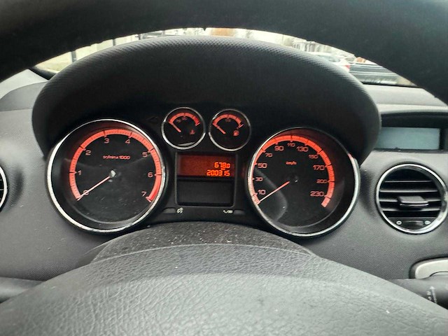 Peugeot 308 sw 1.6 vti xt 7p 67-kjn-4 - afbeelding 10 van  21