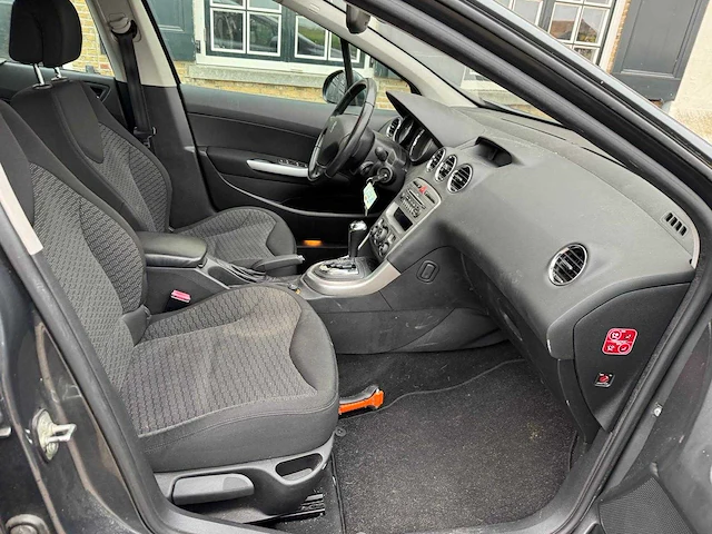 Peugeot 308 sw 2.0 hdif xt, 55-gvt-6 - afbeelding 24 van  24