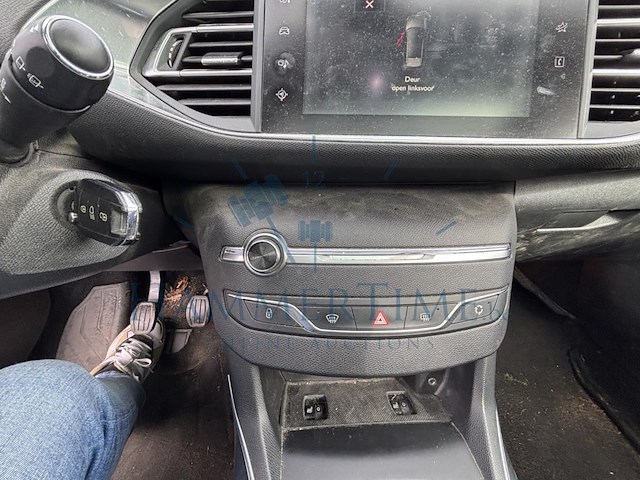 Peugeot 308 sw 308 sw 1.6 bluehdi allure stt 116,2014 - afbeelding 8 van  34