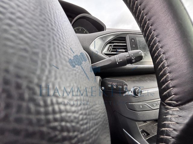 Peugeot 308 sw 308 sw 1.6 bluehdi allure stt 116,2014 - afbeelding 13 van  34