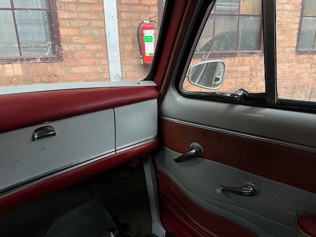 Peugeot 403 b7 1966, ah-96-35 oldtimer - afbeelding 33 van  38