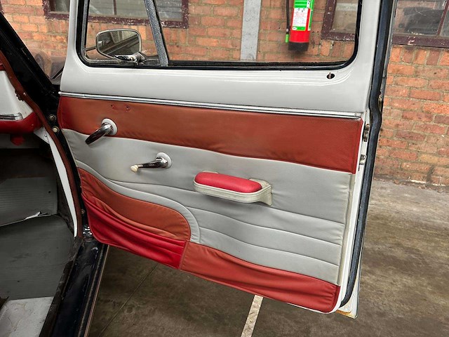 Peugeot 403 b7 1966, ah-96-35 oldtimer - afbeelding 18 van  38