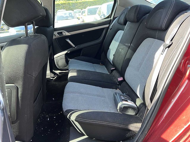 Peugeot 407 2.0-16v premium 2007 | 10-xf-zn - afbeelding 16 van  23