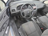 Peugeot 407 2.2-16v xr pack , 23-rf-bv - afbeelding 11 van  15