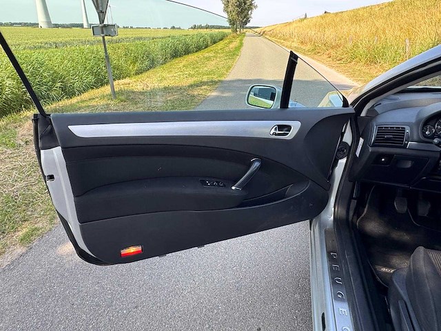 Peugeot 407 coupé 2.2-16v référence 95-sp-ls - afbeelding 13 van  24