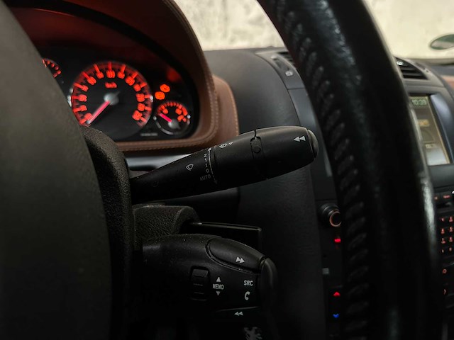 Peugeot 407 coupé 3.0-24v féline 208pk 2006, 12-sr-xl - afbeelding 16 van  40