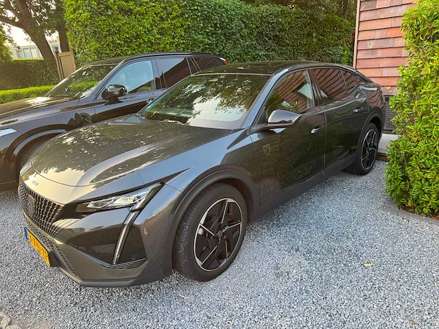 Peugeot 408 1.2 puretech gt 130 eat8 | x-742-zp i - afbeelding 1 van  17