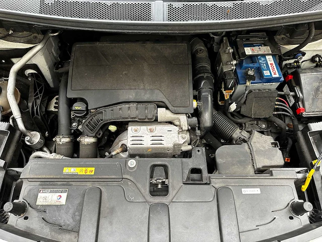 Peugeot 5008 1.2 puretech blue lease premium avantage 131pk 2020 (origineel-nl) 7-persoons, h-545-zj - afbeelding 36 van  53