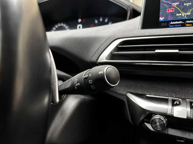 Peugeot 5008 1.2 puretech blue lease premium avantage 131pk 2020 (origineel-nl) 7-persoons, h-545-zj - afbeelding 25 van  53