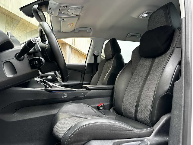 Peugeot 5008 1.2 puretech blue lease premium avantage 131pk 2020 (origineel-nl) 7-persoons, h-545-zj - afbeelding 32 van  53
