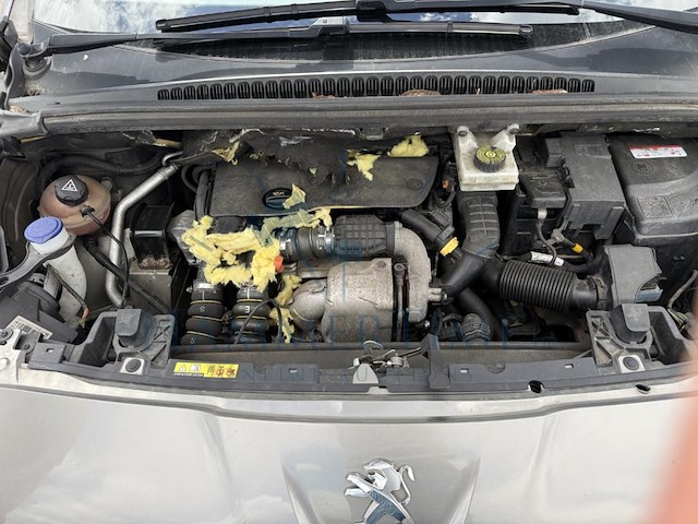 Peugeot 5008 1.6 bluehdi allure 120 at, 2016 - afbeelding 24 van  36