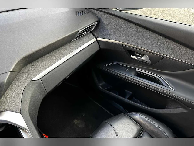 Peugeot 5008 1.6 e-thp blue lease premium 165pk 2017 (origineel-nl) 7-persoons, nz-828-j - afbeelding 22 van  47