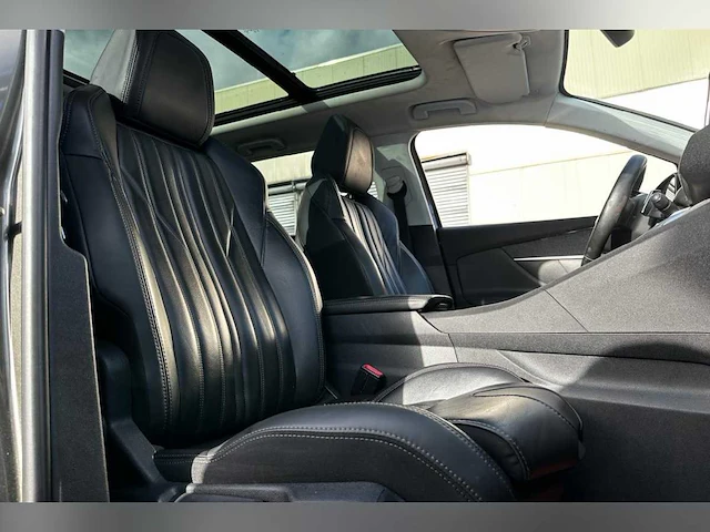 Peugeot 5008 1.6 e-thp blue lease premium 165pk 2017 (origineel-nl) 7-persoons, nz-828-j - afbeelding 37 van  47