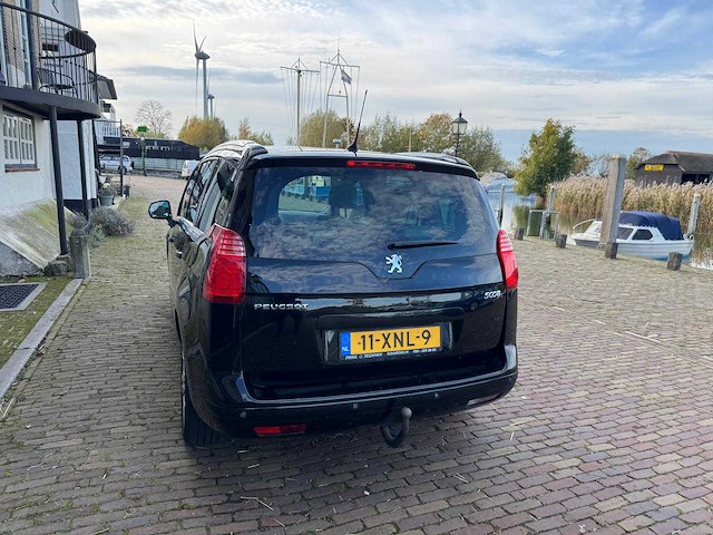 Peugeot 5008 1.6 thp allure, 11-xnl-9 - afbeelding 29 van  32