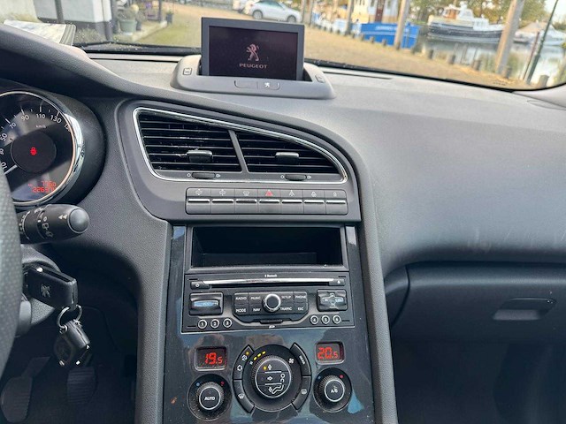 Peugeot 5008 1.6 thp allure, 11-xnl-9 - afbeelding 9 van  32