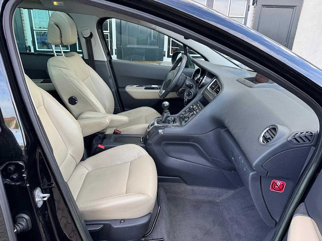 Peugeot 5008 1.6 thp allure, 11-xnl-9 - afbeelding 18 van  32