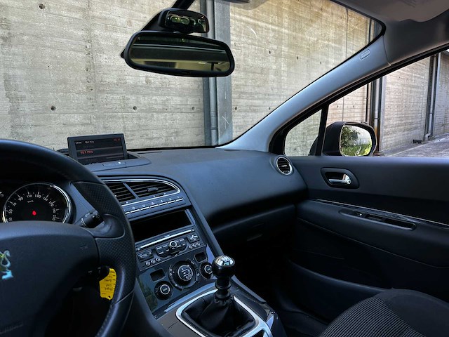 Peugeot 5008 1.6 thp blue lease executive 156pk 2012 (origineel-nl) 7-persoons, 34-xvj-7 - afbeelding 8 van  45