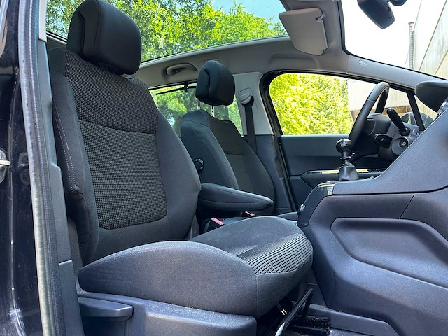 Peugeot 5008 1.6 thp blue lease executive 156pk 2012 (origineel-nl) 7-persoons, 34-xvj-7 - afbeelding 28 van  45