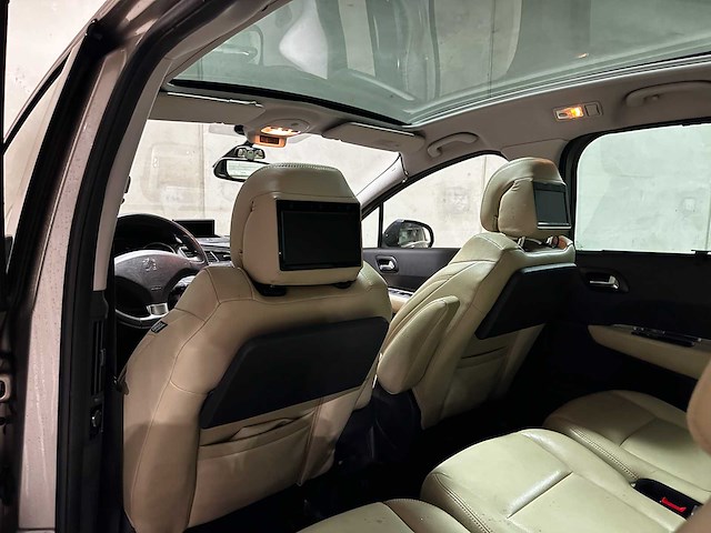 Peugeot 5008 1.6 thp blue lease executive 7-persoons 156pk 2012 (origineel-nl), 31-tzn-5 - afbeelding 18 van  48