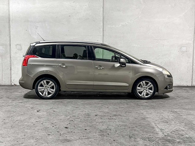 Peugeot 5008 1.6 thp blue lease executive 7-persoons 156pk 2012 (origineel-nl), 31-tzn-5 - afbeelding 36 van  48