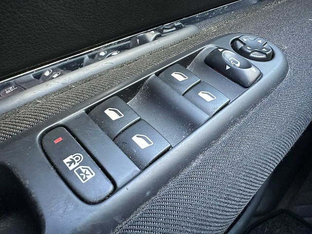 Peugeot 5008 1.6 thp gt 5p. * 24-nzh-7 - afbeelding 2 van  17